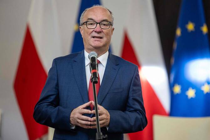 L’ambassadeur américain rompt avec le président du Parlement polonais après des critiques contre Trump