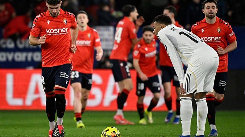 Liga : CA Osasuna fait chuter Real Madrid, le FC Barcelone en position de reprendre le trône