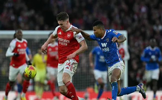 Arsenal s’impose facilement face à Sunderland et creuse l’écart en tête de la Premier League