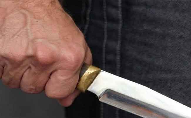 Chéraga : Le sang coule pour une rumeur, un jeune poignarde son voisin