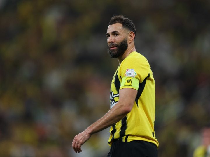 Karim Benzema change de camp : du rouge et noir au bleu royal