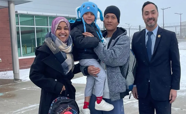 Un juge fustige l’administration Trump : libération du petit Liam, 5 ans, après l’indignation mondiale – détenu par l’ICE