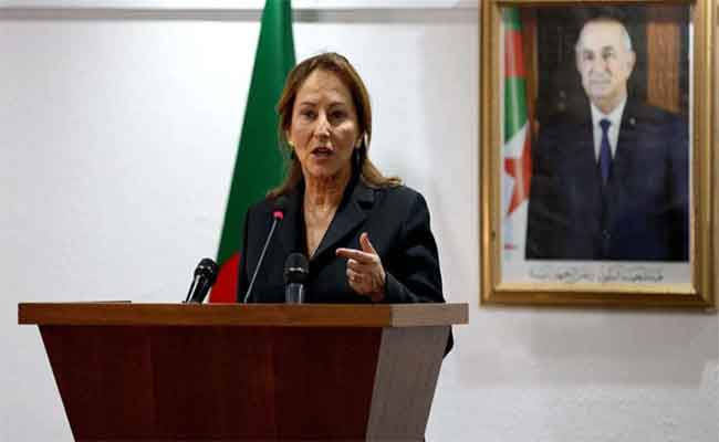 Ségolène Royal à Alger : une visite controversée qui interroge la complaisance face à un régime inflexible