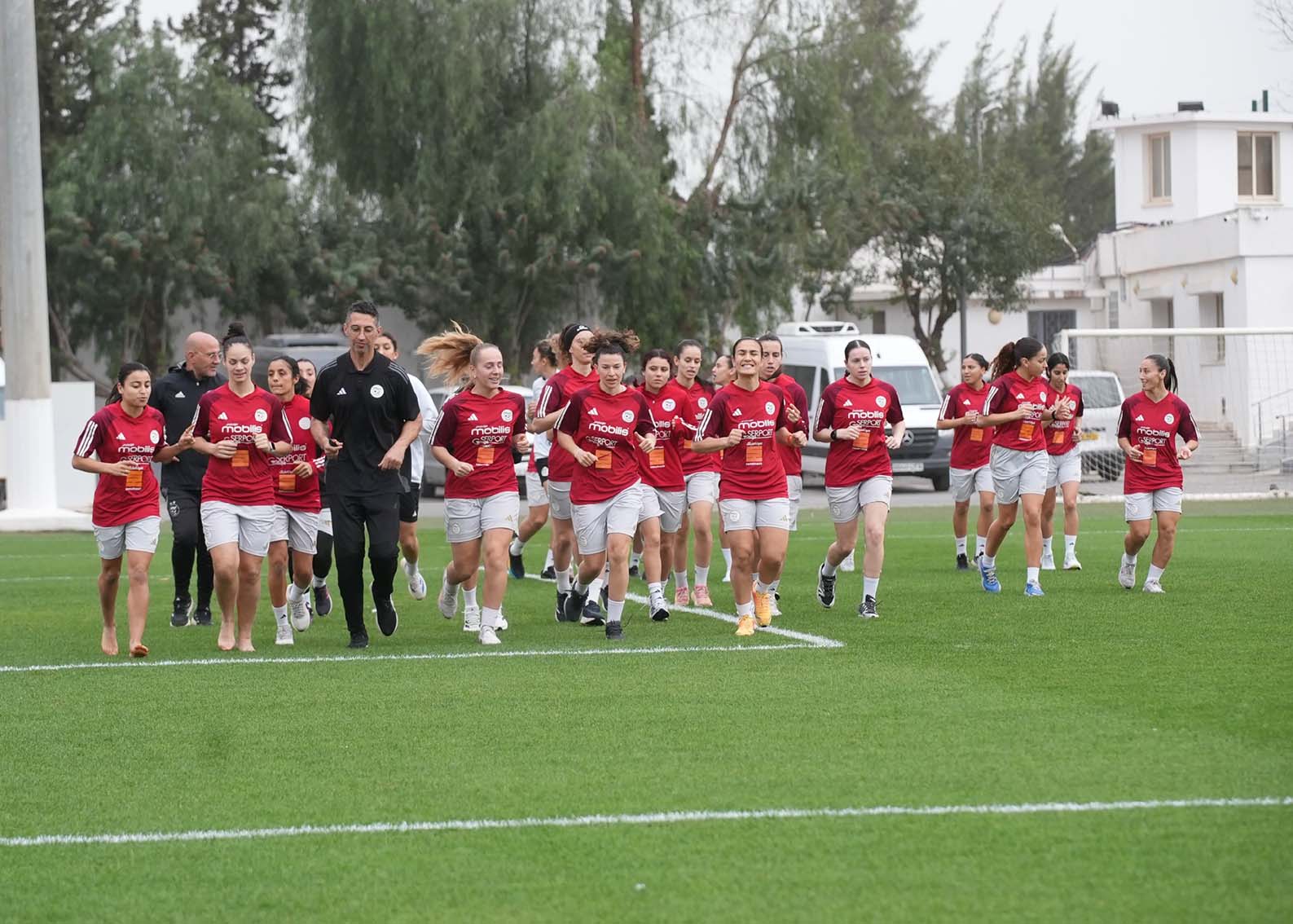 Les joueuses ont repris l&rsquo;entraînement à Alger (Sidi Moussa) pour préparer la CAN Féminine 2026