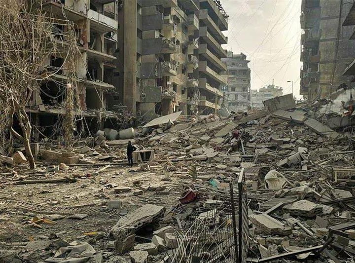 Iran et Hezbollah frappent Israël : plus de 50 cibles visées dans une offensive coordonnée