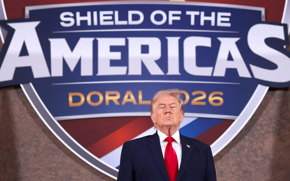 « Ils sont un cancer » : Trump menace les cartels et Cuba lors du sommet « Bouclier des Amériques »