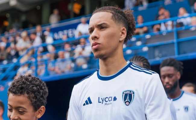 Paris FC : Kebbal écarté du brassard, le coup de poing dans le vestiaire