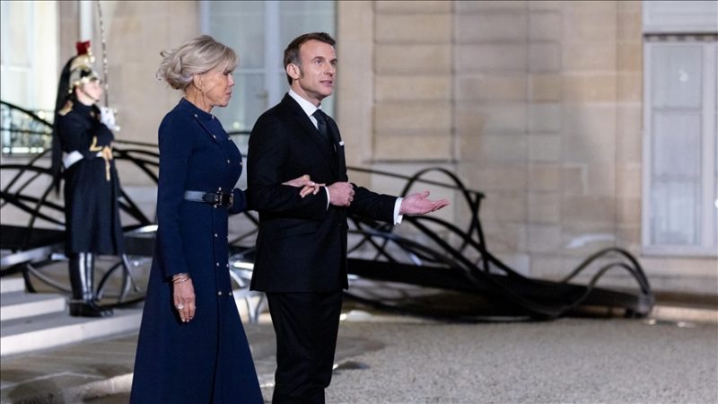 Macron en ce 8 mars : « Certains veulent briser, elles relèvent » – Hommage vibrant aux femmes en guerre et dans le monde entier