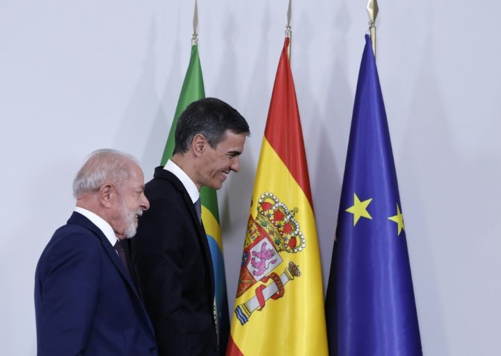 Comment s’est déroulé le sommet progressiste de Barcelone, organisé par l’Espagne et le Mexique ?