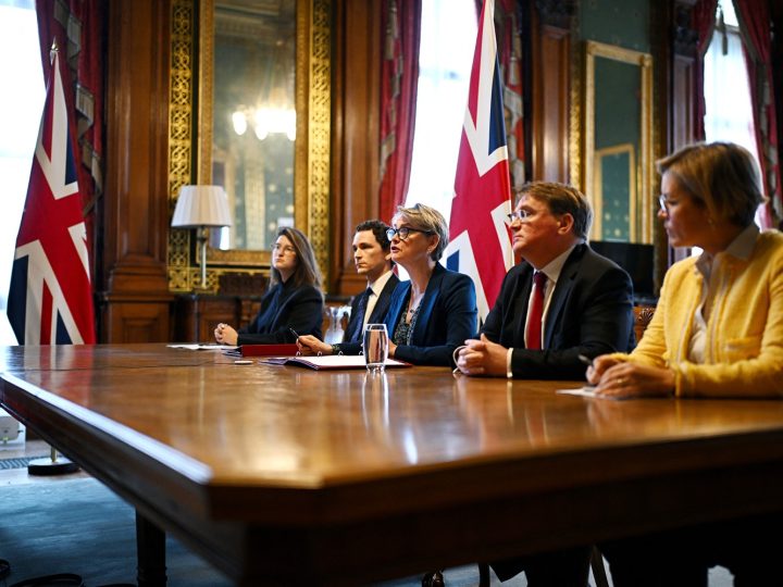 Grande-Bretagne : Starmer privilégie la diplomatie et convoque une coalition pour rouvrir le détroit d’Ormuz