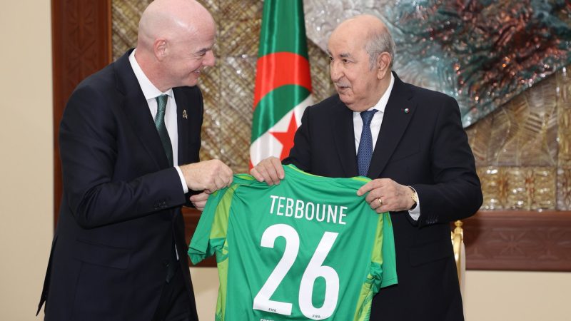 La visite éclair de Gianni Infantino en Algérie : cap sur la formation et les infrastructures