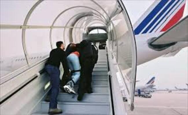 La nouvelle capitulation des généraux : le peuple algérien bradé contre des visas pour l’élite du régime