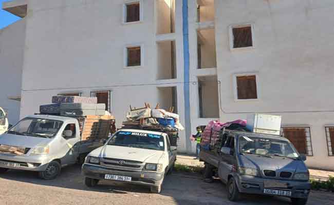 Relogement à Oran : 29 familles de Ben Freha transférées vers de nouveaux logements à Hassiane Toual