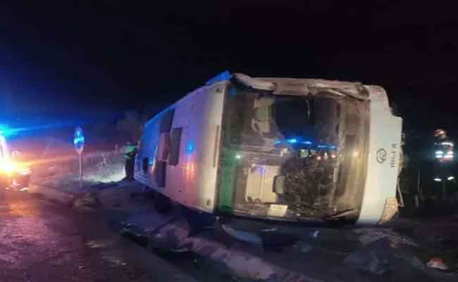 Accident de bus à Médéa : 16 blessés sur l&rsquo;autoroute Nord-Sud