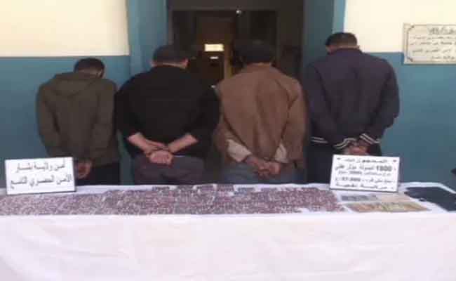 Béchar : quatre narcotrafiquants interpellés et 1 800 comprimés psychotropes saisis