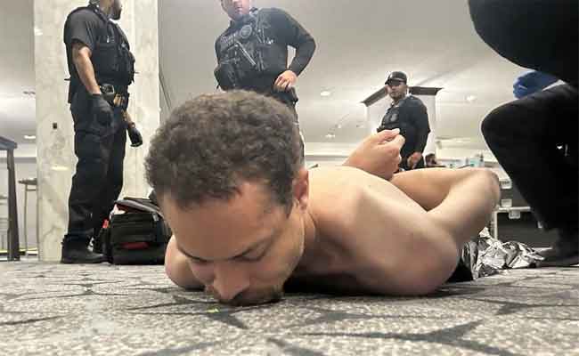 Trump a échappé de justesse à une fusillade lors d’un dîner à l’hôtel Hilton de Washington…