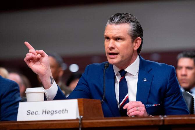 Pete Hegseth défend vivement la guerre contre l’Iran lors de ses auditions devant le Congrès américain