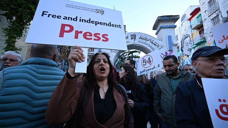Tunisie : en appel, deux figures médiatiques contestent fermement des accusations de malversations financières dans une affaire à forte charge politique