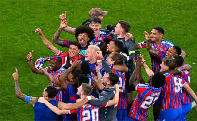Crystal Palace sacré en Ligue Conférence : un titre européen au goût de revanche après une exclusion controversée