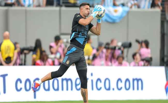 Emiliano Martínez blessé : un coup dur géré dans l’adversité, à l’approche du Mondial 2026