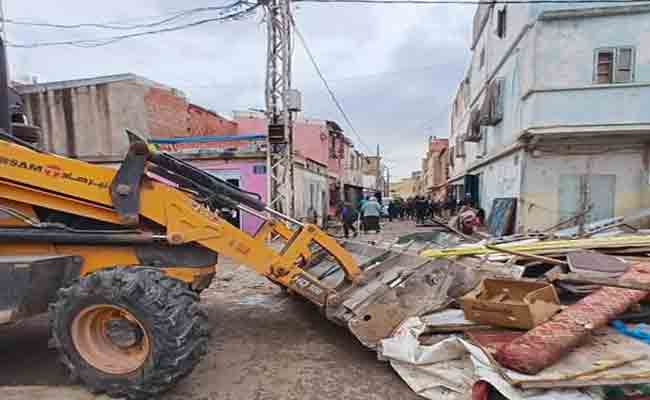Lutte contre le commerce informel à Oran : démantèlement du marché illicite du quartier Petit Lac