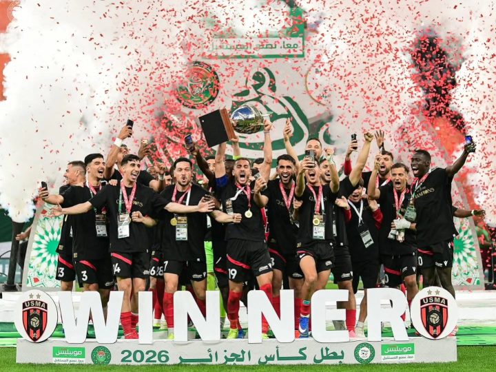 Coupe d’Algérie 2026 : l’USM Alger fait chuter le CRB (2-1) et décroche son 10ᵉ titre.