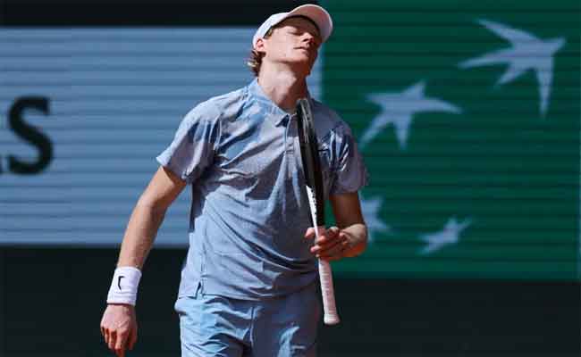 Roland-Garros : Séisme Porte d’Auteuil, Sinner s’effondre et Cerundolo signe l’exploit de l’année