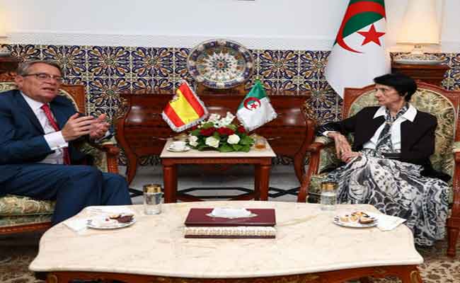 Aslaoui reçoit l&rsquo;ambassadeur d&rsquo;Espagne