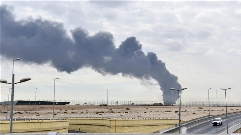 Attaque de drones iraniens contre l’aéroport de Koweït : plusieurs blessés et trafic aérien paralysé