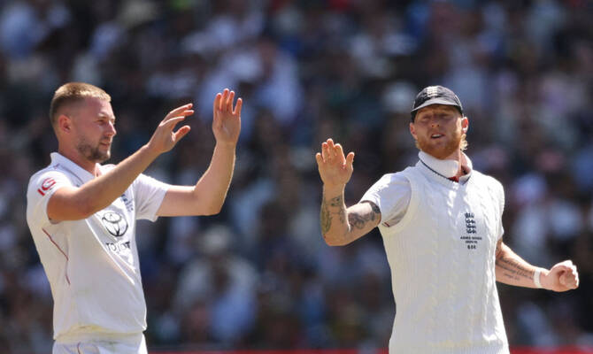 Ben Stokes Ben Stokes au cœur d’un nouveau scandale : son capitanat menacé à la suite d’ un incident en boîte de nuit