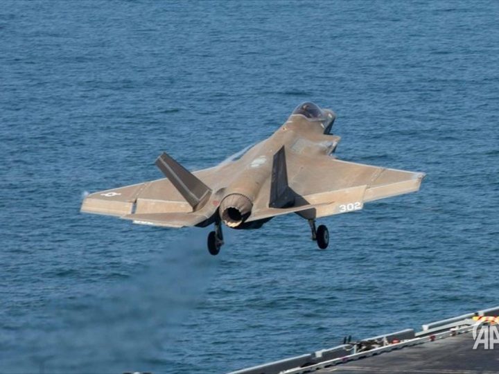 Riposte américaine contre Téhéran : Washington frappe des sites militaires iraniens après l’incident d’Ormuz, la trêve menacée