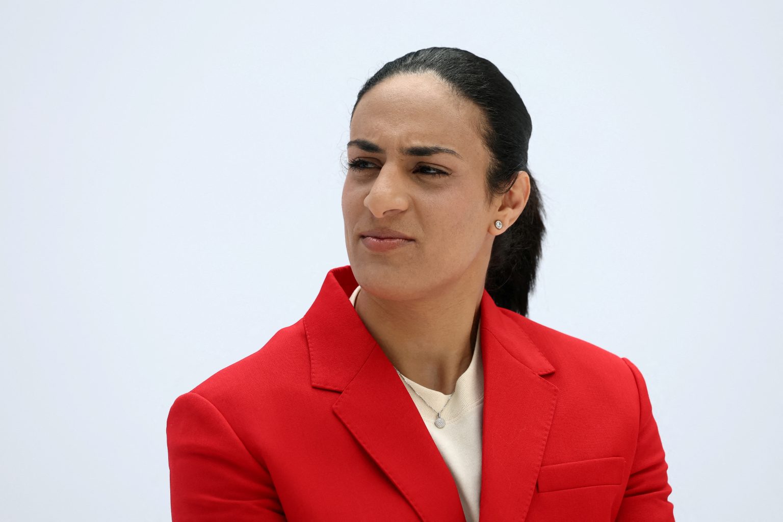 Imane Khelif, un nom écarté suite à la polémique dans un lycée de Meyzieu
