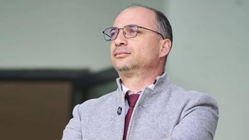 JS Kabylie : l&rsquo;heure de rebâtir — Boudedja prépare un mercato décisif pour sauver l&rsquo;honneur du club »