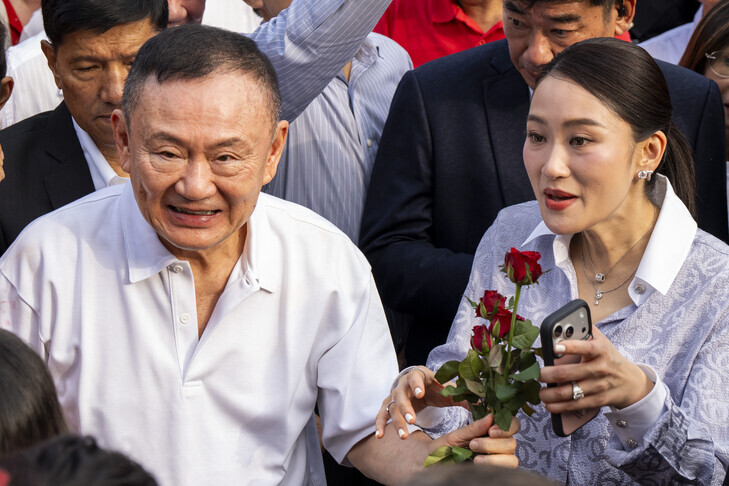 Thaïlande : grâce royale pour Thaksin Shinawatra, libération immédiate et fin définitive de sa peine