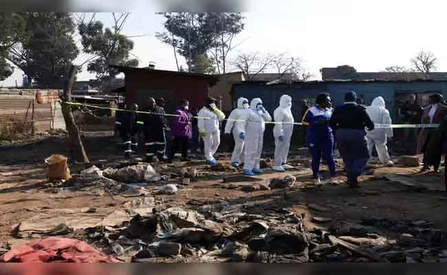 Afrique du Sud : 12 morts et 9 blessés dans une attaque armée, la police lance une vaste chasse à l’homme