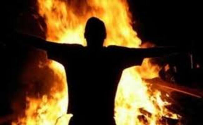 Différend autour de la porte de l&rsquo;immeuble : Un quadragénaire tente d&rsquo;incendier mortellement son voisin à Bab Ezzouar