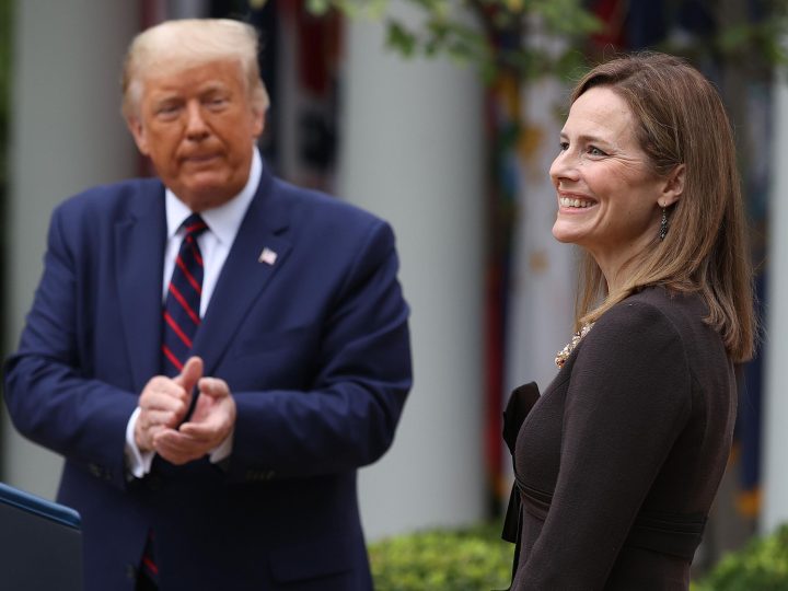 « La trahison imprévue » : Amy Coney Barrett, la juge choisie par Trump devenue le cauchemar des conservateurs