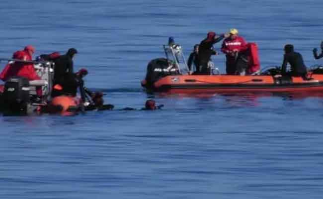 Sauvetage de 2 personnes après le chavirement de leur embarcation de plaisance à Jijel