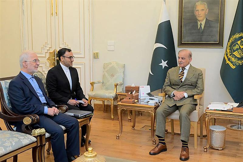 Guerre au Moyen-Orient : le Pakistan appelle à la retenue lors d&rsquo;une rencontre entre Shehbaz Sharif et un ministre iranien