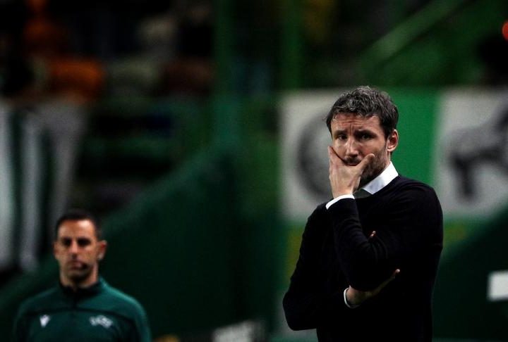 « Pas un coach de haut niveau » : les supporters belges s&rsquo;en prennent à la fédération après la nomination de Mark van Bommel