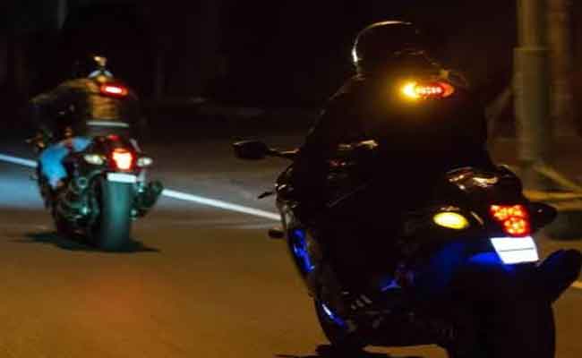 Interdiction de circulation des motocycles de vingt-deux heures à sept heures du matin à Oran