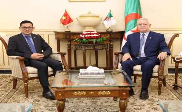 Nasseri reçoit l&rsquo;ambassadeur vietnamien