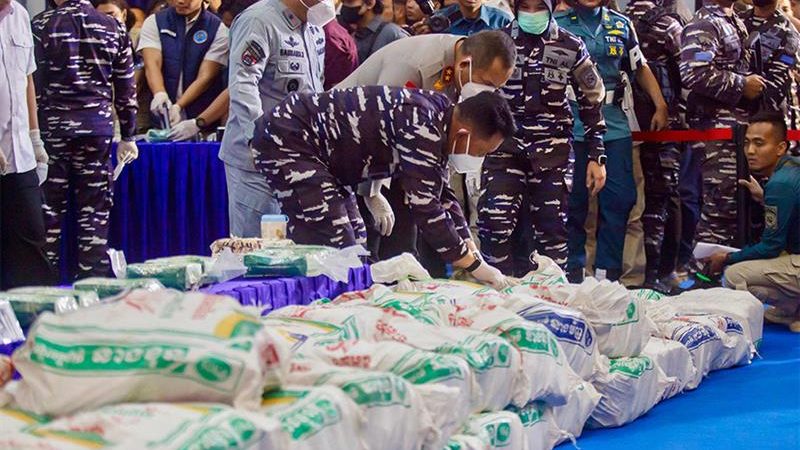 Indonésie : saisie record de 1,3 tonne de kétamine à bord d’un navire étranger