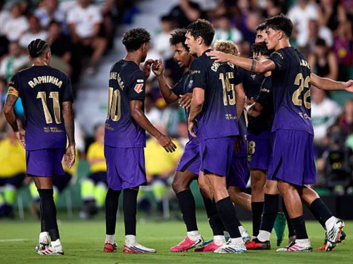 Le Barça démarre la Liga en trombe et écrase Elche, porté par Raphinha et Fermín