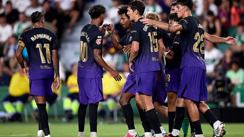 Le Barça démarre la Liga en trombe et écrase Elche, porté par Raphinha et Fermín