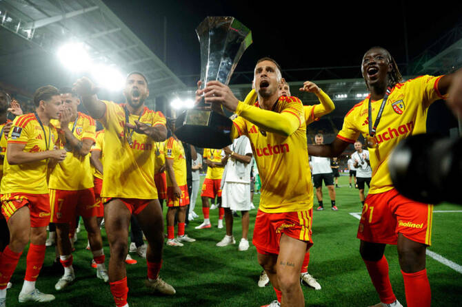 Supercoupe de France : Lens détrône le PSG et décroche son premier sacre