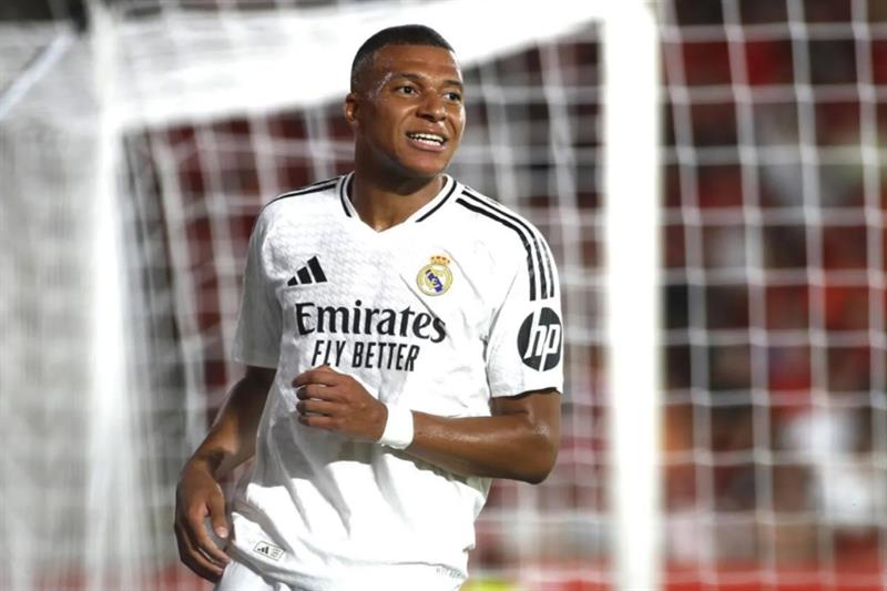 Real Madrid : Mbappé reprend l’entraînement sous les ordres de José Mourinho