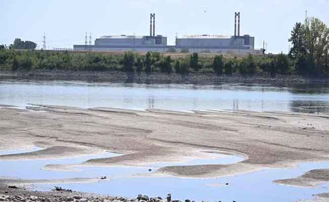 Canicule historique en Europe : la Hongrie contrainte d&rsquo;arrêter pour la première fois en 44 ans sa centrale nucléaire