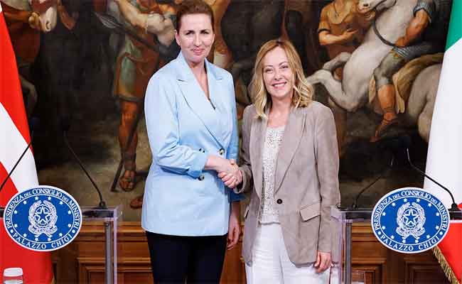 Meloni et Frederiksen durcissent leur position sur l’immigration et réclament des centres de retour hors d’Europe
