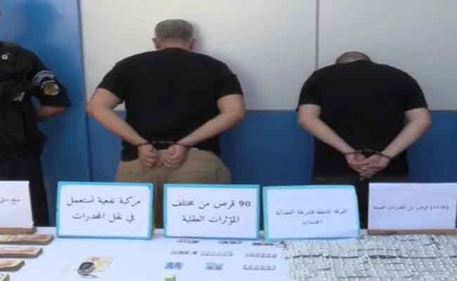 Interpellation de 2 individus en possession de 1120 comprimés de Cibitax à Alger